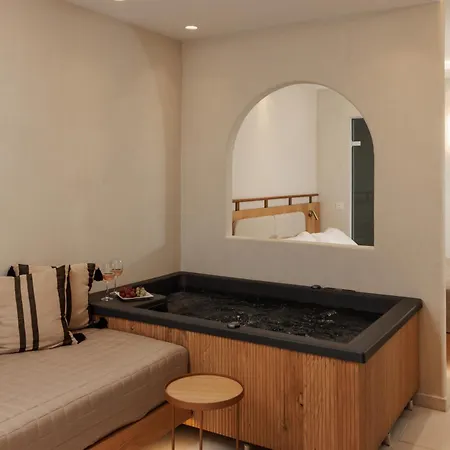 فندق Polis Of Naxos 3*