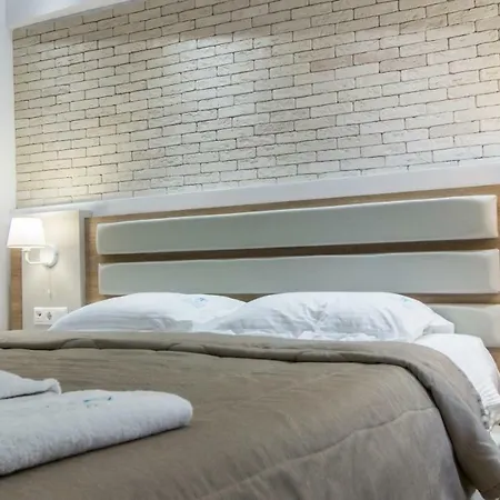 Polis Of Naxos Boutique 3*